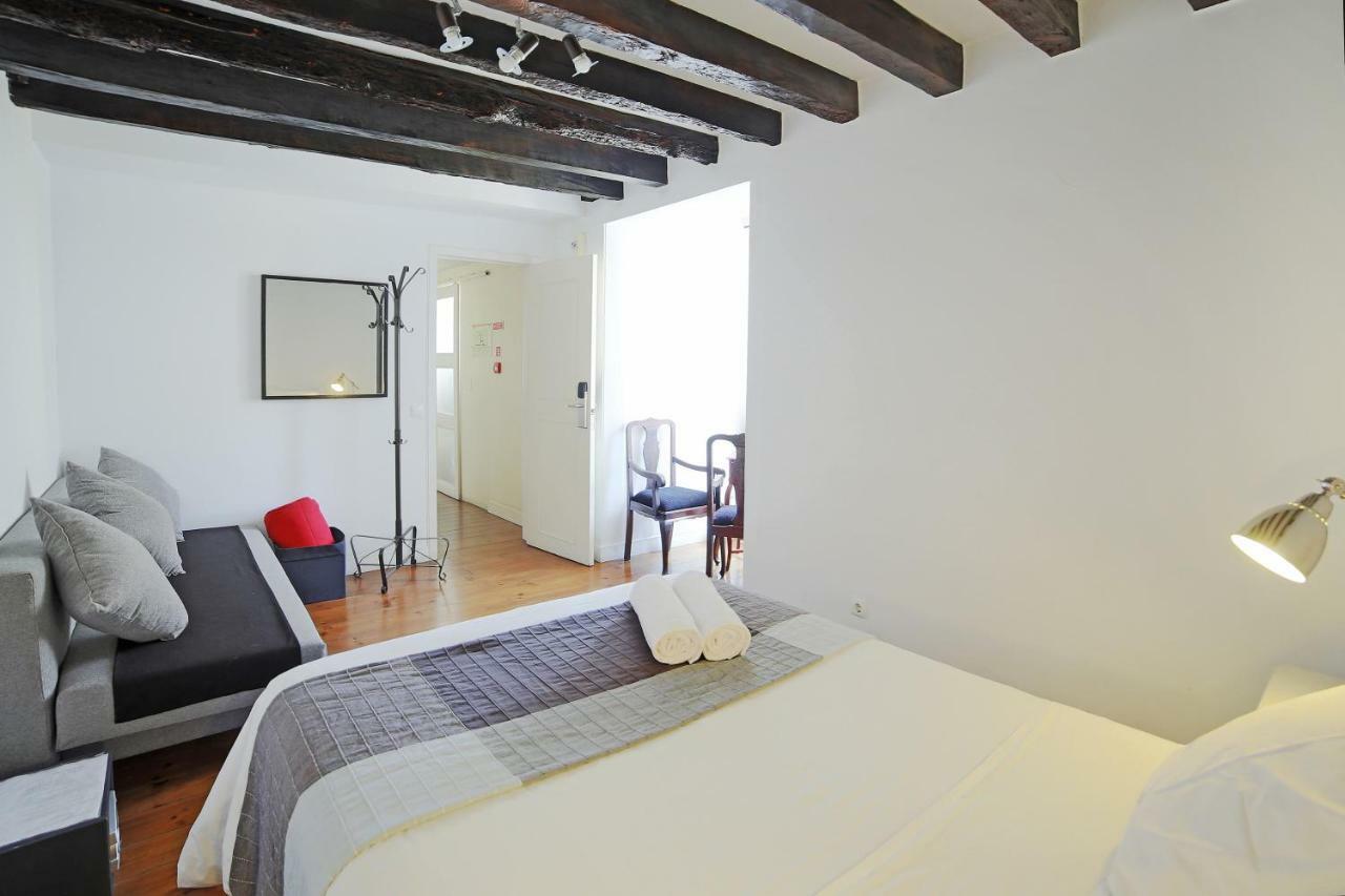 Rossio Hostal *